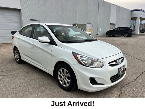 Used 2014 Hyundai Accent GLS image 8