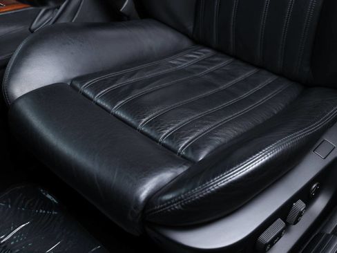 Used 2002 BMW M5 image 97