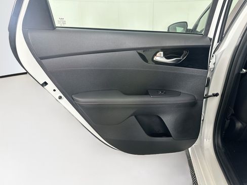 Used 2024 Kia Forte GT FWD image 27