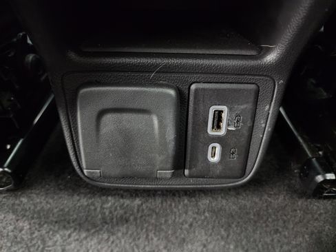 Used 2022 Chevrolet TrailBlazer RS w/ Convenience Package image 33