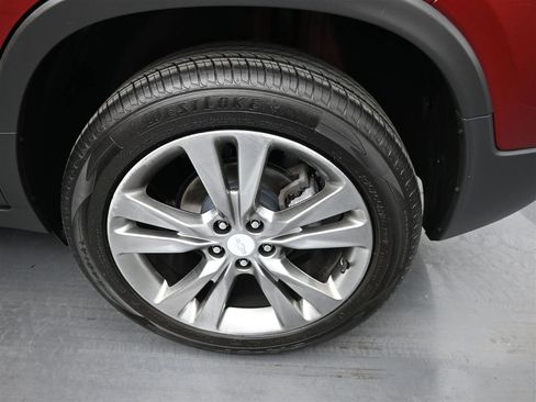 Used 2020 Chevrolet Trax LT w/ Driver Confidence Package image 20