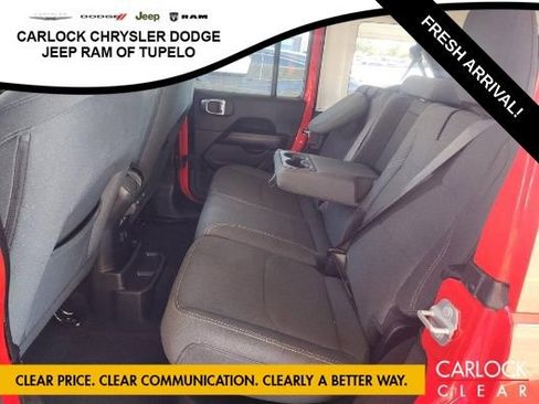 Used 2025 Jeep Wrangler Sahara w/ Safety Group image 9