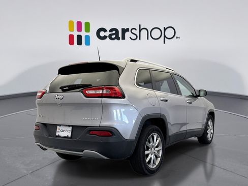 Used 2018 Jeep Cherokee Limited AWD/4WD image 5