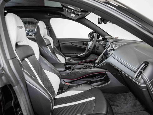 Used 2024 Aston Martin DBX 707 image 20