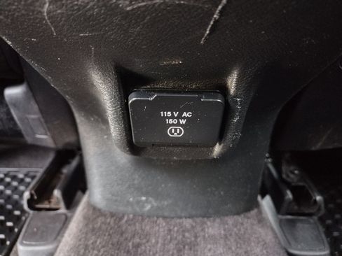 Used 2016 Jeep Cherokee Latitude w/ Comfort & Convenience Group image 22