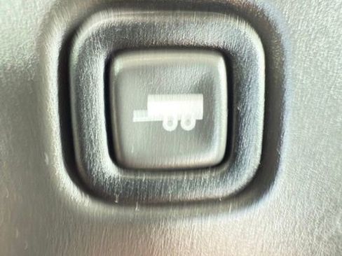 Used 2023 Chevrolet Express 2500 w/ Driver Convenience Package image 27