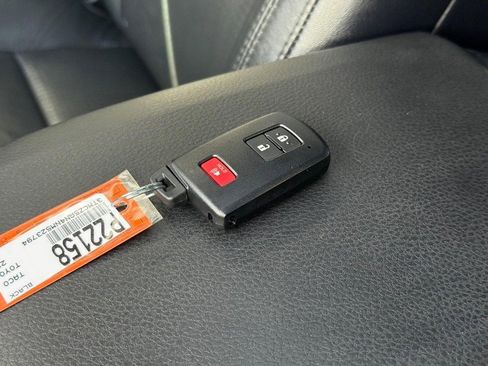 Used 2022 Toyota Tacoma TRD Sport w/ TRD Premium Sport Package image 31