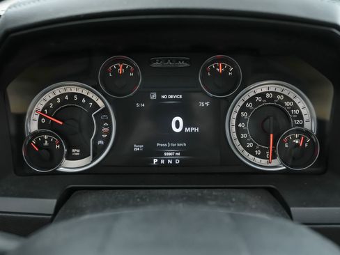 Used 2016 RAM 1500 Laramie w/ Convenience Group image 20