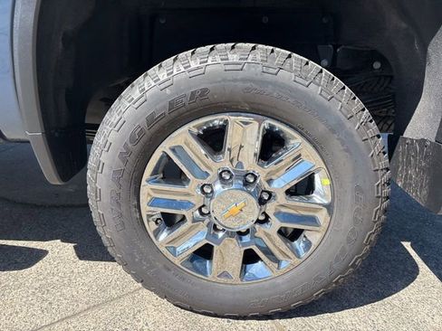 New 2026 Chevrolet Silverado 3500 High Country w/ High Country Premium Package AWD/4WD image 13