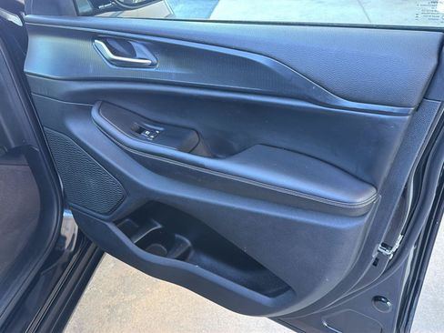 Used 2023 Jeep Grand Cherokee Altitude AWD/4WD image 14
