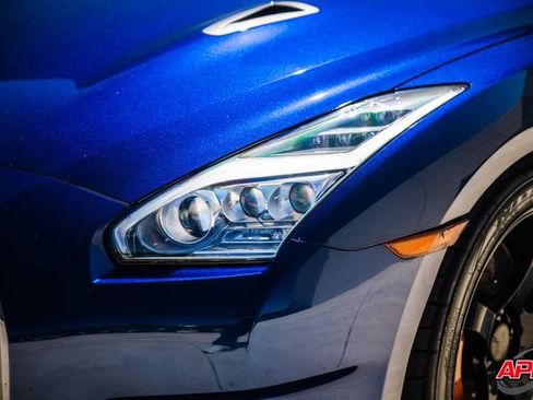Used 2014 Nissan GT-R Premium AWD/4WD image 53