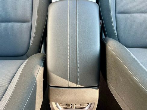 Used 2025 Chevrolet Blazer LT image 33