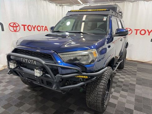 Used 2023 Toyota 4Runner TRD Off-Road Premium AWD/4WD image 3