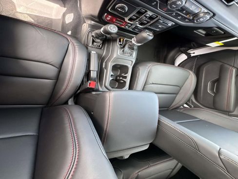 New 2026 Jeep Wrangler Unlimited Rubicon image 24