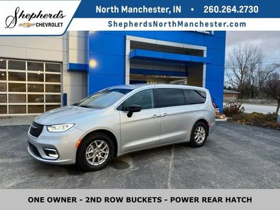 Used 2024 Chrysler Pacifica Touring-L