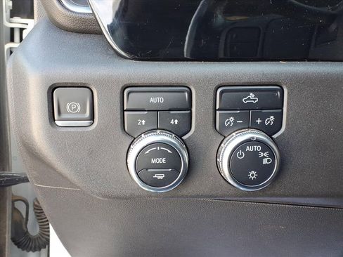 Used 2022 GMC Sierra 1500 SLE w/ Enhanced Capability Package image 15