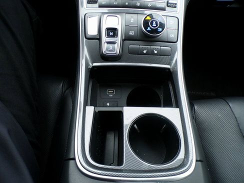 Used 2022 Hyundai Santa Fe SEL w/ Convenience + Premium Package image 15