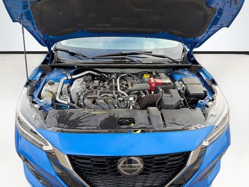Used 2023 Nissan Sentra SR w/ SR Premium Package FWD image 32