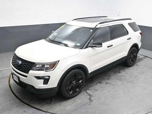 Used 2019 Ford Explorer Sport w/ Equipment Group 401A AWD/4WD image 26