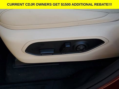 New 2025 Jeep Grand Cherokee Limited w/ Luxury Tech Group II image 13