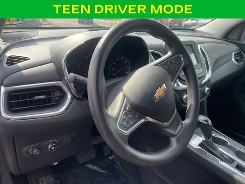 Used 2018 Chevrolet Equinox LT FWD image 10