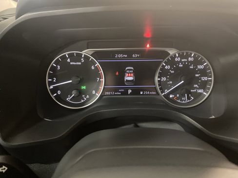 Used 2025 Nissan Rogue SV image 19