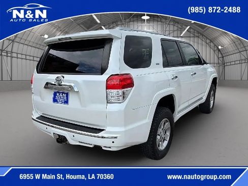 Used 2011 Toyota 4Runner SR5 RWD image 5