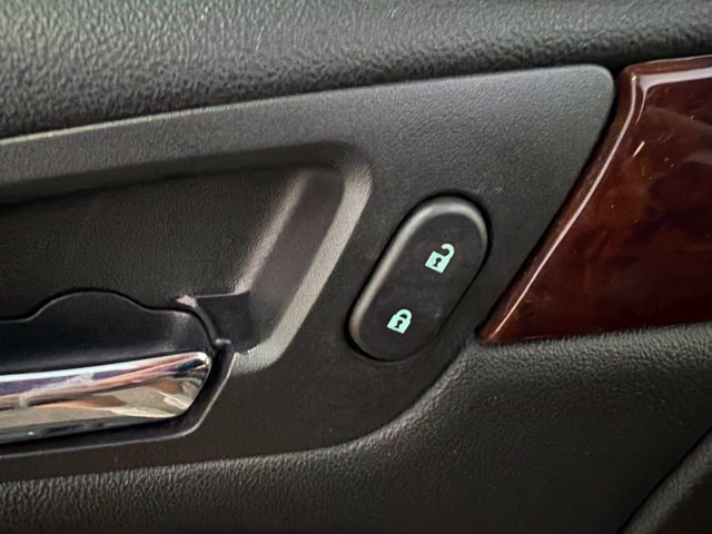 Used 2015 GMC Acadia Denali AWD/4WD image 20