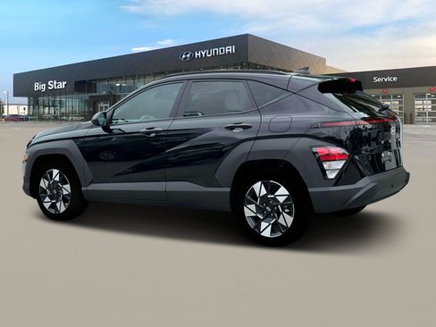 New 2025 Hyundai Kona SEL FWD image 4