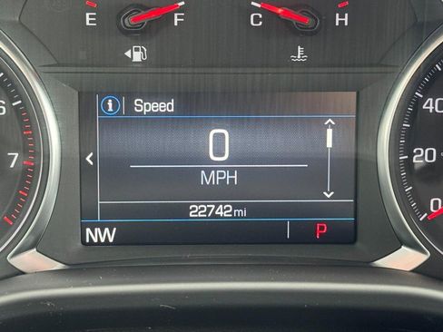 Used 2023 GMC Acadia SLE w/ Driver Convenience Package FWD image 19