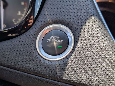Used 2024 Cadillac XT6 Luxury w/ LPO, Floor Liner Package AWD/4WD image 17