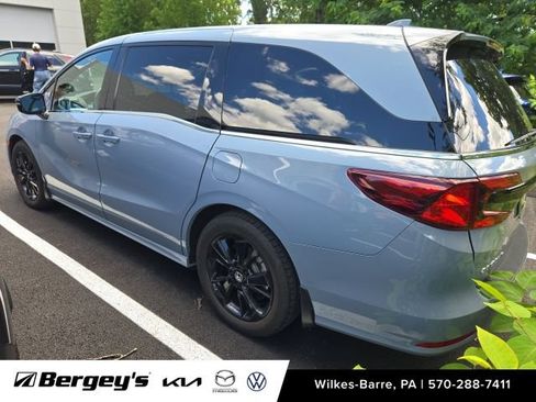 Used 2023 Honda Odyssey Sport image 9