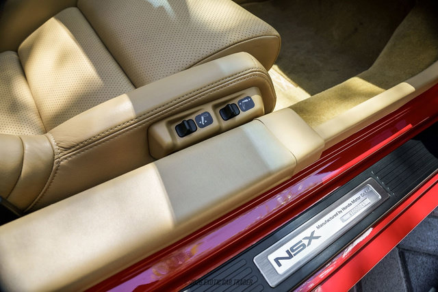 Used 2004 Acura NSX T RWD image 58