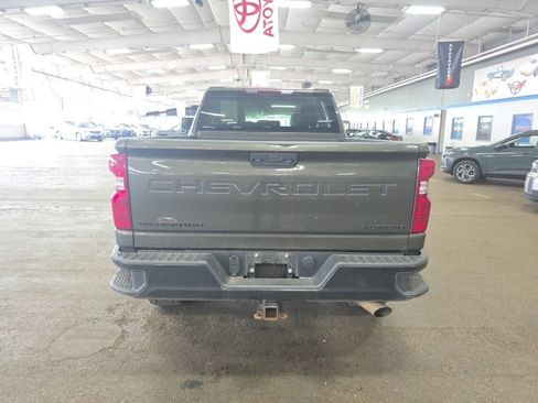 Used 2023 Chevrolet Silverado 2500 Custom w/ Custom Convenience Package AWD/4WD image 4