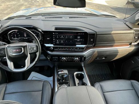 Used 2025 GMC Sierra 1500 SLT w/ SLT Premium Plus Package image 7