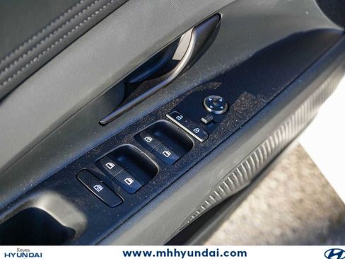New 2026 Hyundai Elantra SEL Sport FWD image 21
