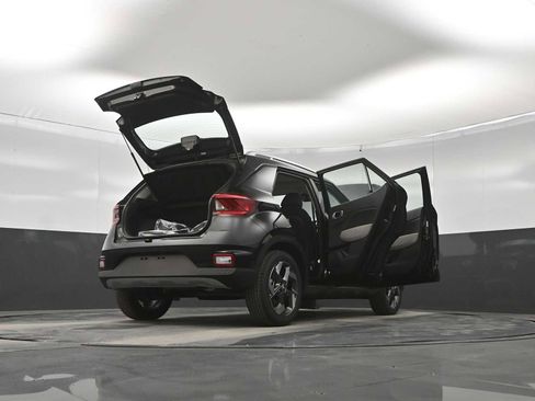 New 2026 Hyundai Venue SEL FWD image 43