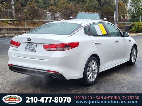 Used 2018 Kia Optima LX w/ 17" Alloy Wheels Package image 5