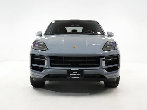 Certified 2026 Porsche Cayenne E-Hybrid Coupe AWD/4WD image 4