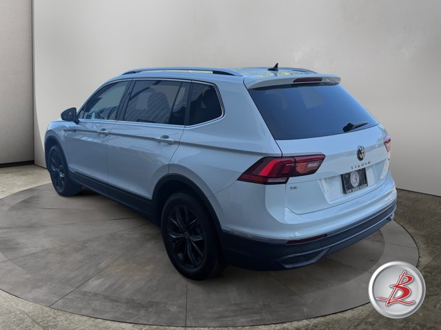 Used 2024 Volkswagen Tiguan SE AWD/4WD image 5