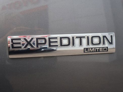 Used 2012 Ford Expedition Limited image 6