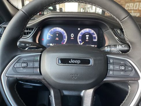 New 2026 Jeep Grand Cherokee Altitude AWD/4WD image 26