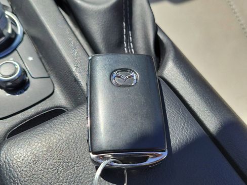 Used 2021 MAZDA MX-5 Miata RF Grand Touring RWD image 30