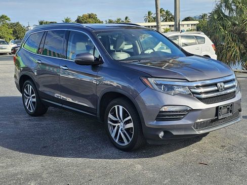 Used 2017 Honda Pilot Elite image 13