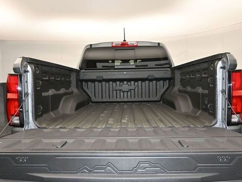 New 2026 Chevrolet Colorado ZR2 w/ Technology Package AWD/4WD image 43