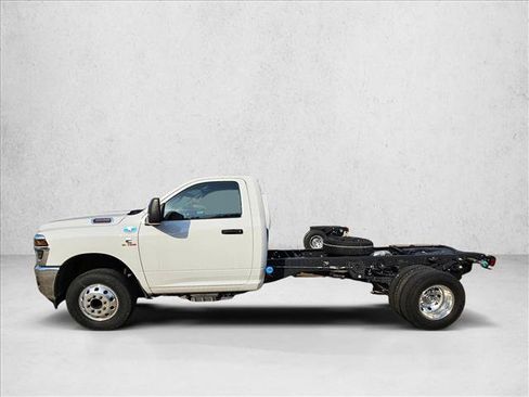 New 2025 RAM 3500 Tradesman w/ Chrome Appearance Group RWD image 5