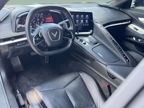 Used 2022 Chevrolet Corvette Stingray Preferred Conv w/ Z51 Performance Package RWD image 9