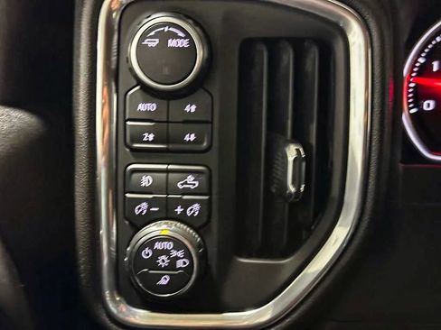 Used 2022 Chevrolet Silverado 2500 High Country AWD/4WD image 22