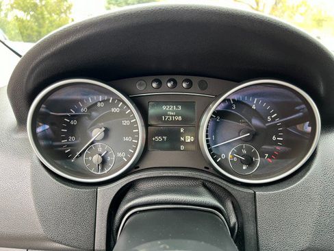 Used 2009 Mercedes-Benz ML 350 4MATIC image 26