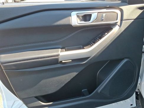 Certified 2022 Ford Explorer XLT w/ Equipment Group 202A AWD/4WD image 20